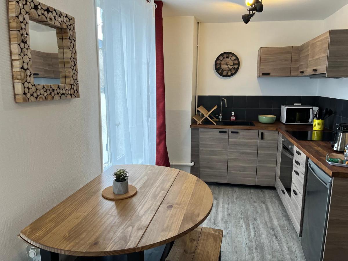 Apartament Le Voltaire Melun Zewnętrze zdjęcie
