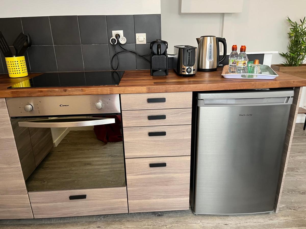Apartament Le Voltaire Melun Zewnętrze zdjęcie